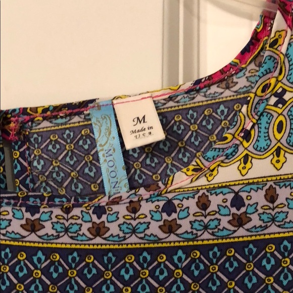 Top - Picture 2 of 4